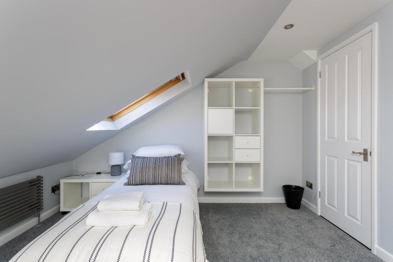 Stopover At Orchard Loft, Cosy And Convenient Portsmouth Exterior photo
