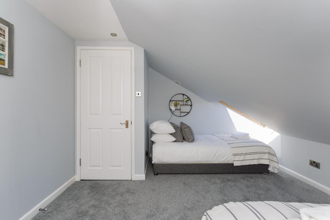 Stopover At Orchard Loft, Cosy And Convenient Portsmouth Exterior photo